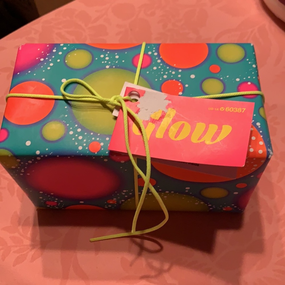 Lush Gift Box- “Glow” - Soap & Scrub 2 pc gift